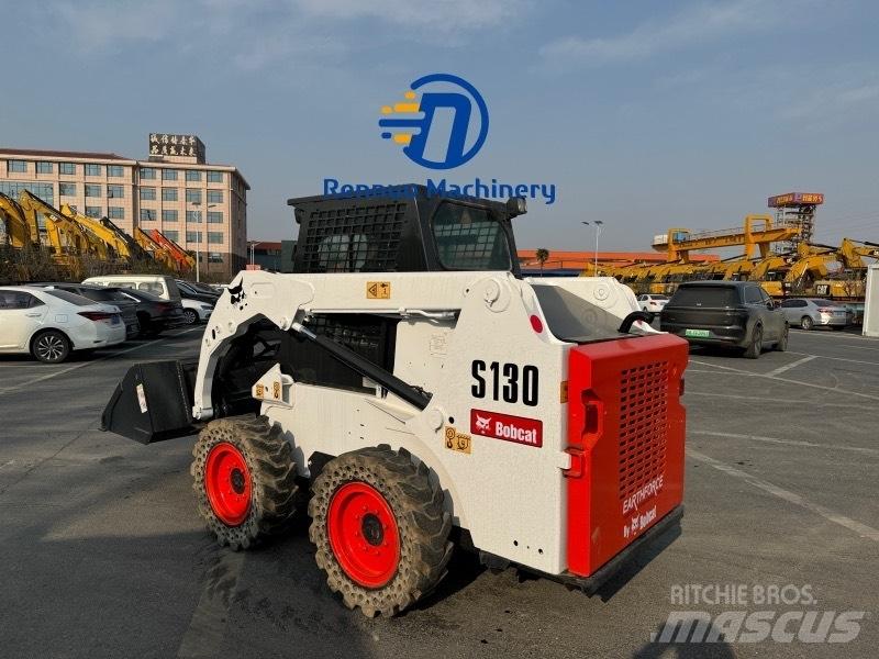 Bobcat S 130 Krautuvai su šoniniu pasukimu