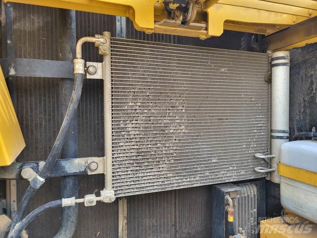 Komatsu PC190LC-8 Vikšriniai ekskavatoriai