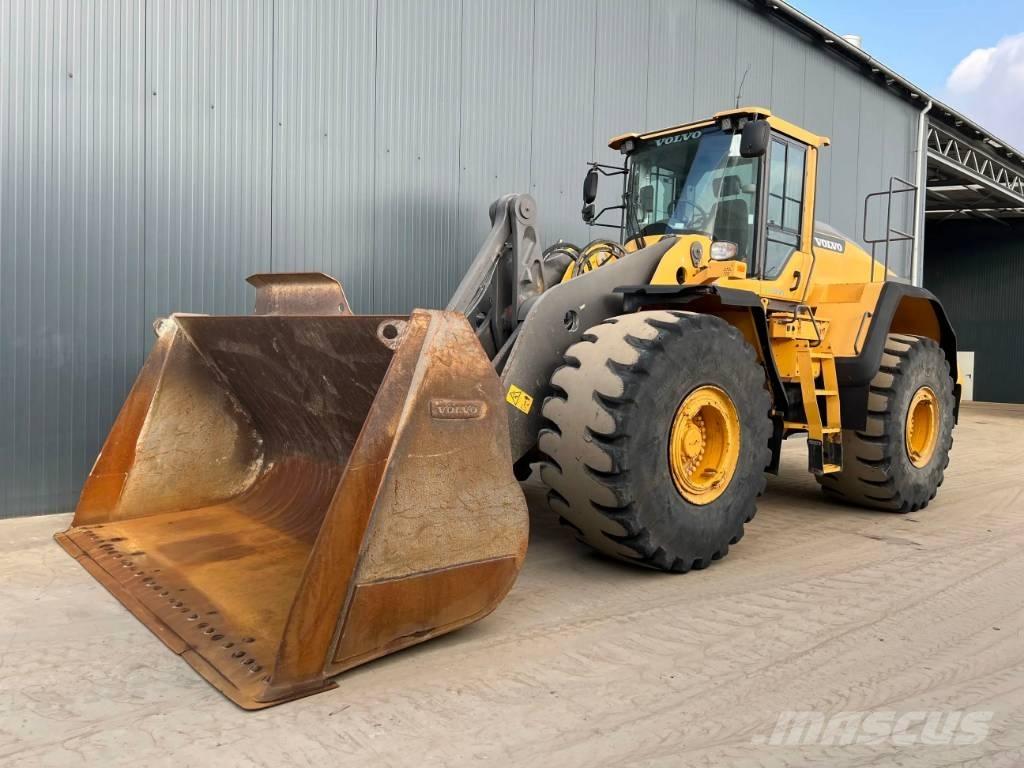 Volvo L220H Naudoti ratiniai krautuvai