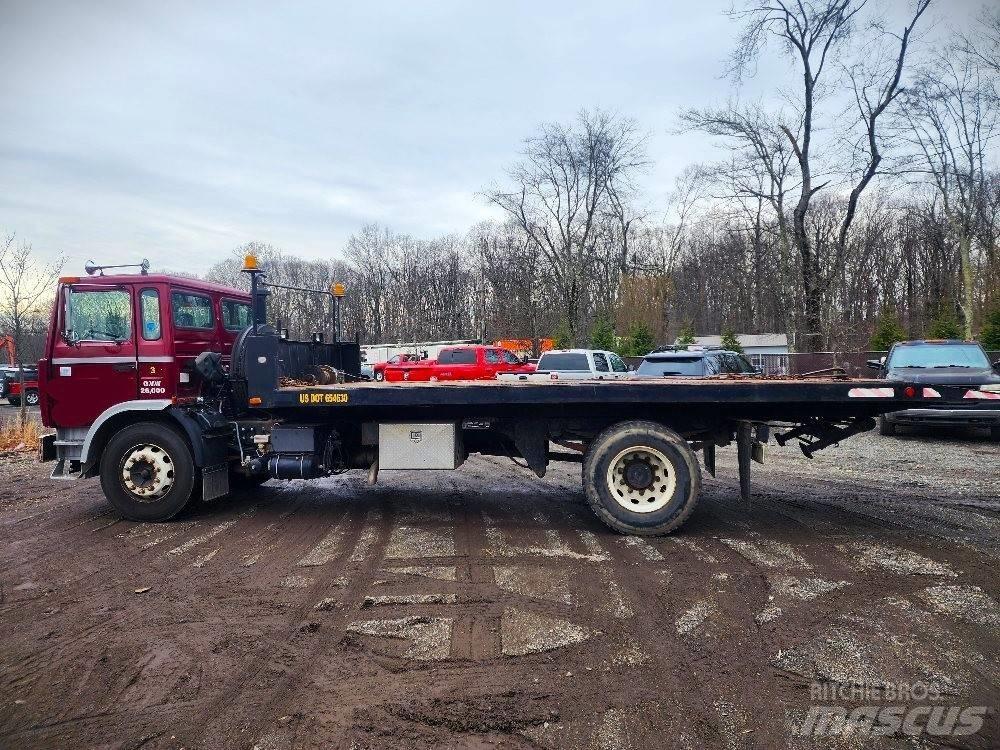 Mack MS200P Pagalbos kelyje automobiliai