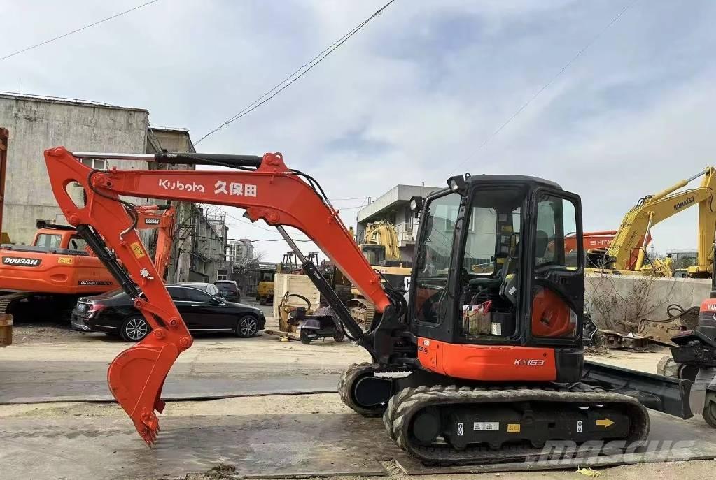 Kubota 163 Vikšriniai ekskavatoriai