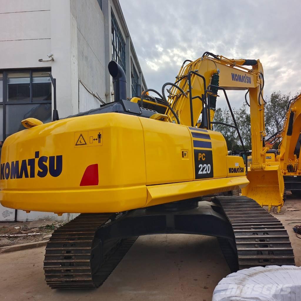 Komatsu PC 220-8 Vikšriniai ekskavatoriai