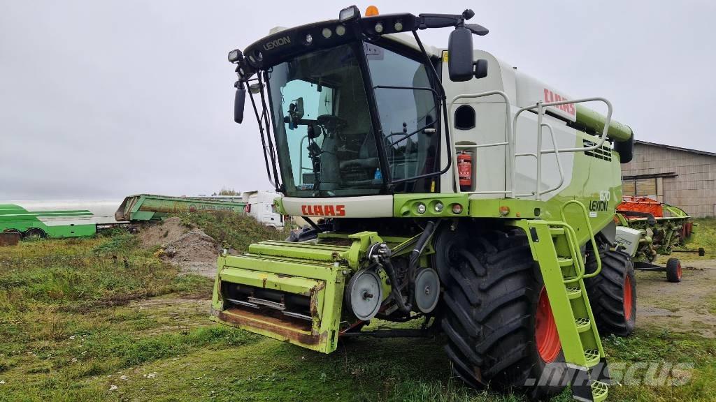 CLAAS Lexion 670 Derliaus nuėmimo kombainai