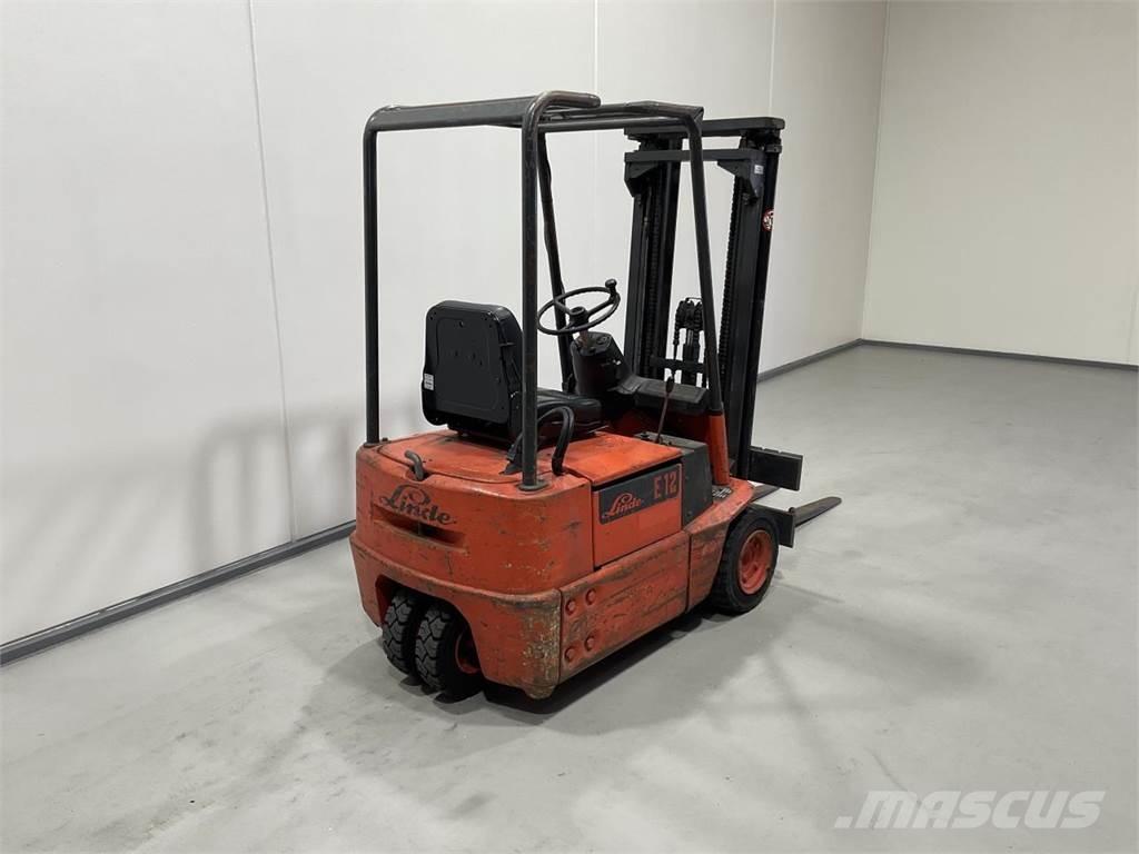 Linde E12 Elektriniai šakiniai krautuvai