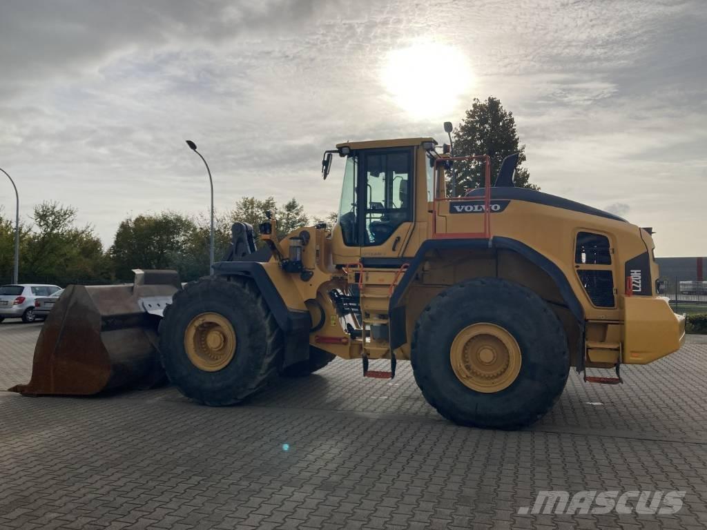 Volvo L 220 H Naudoti ratiniai krautuvai