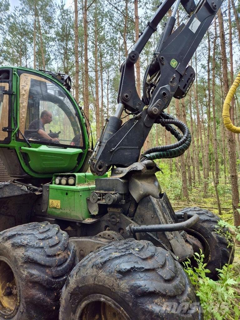 John Deere 1170 E Miško technika (Harvesteriai)