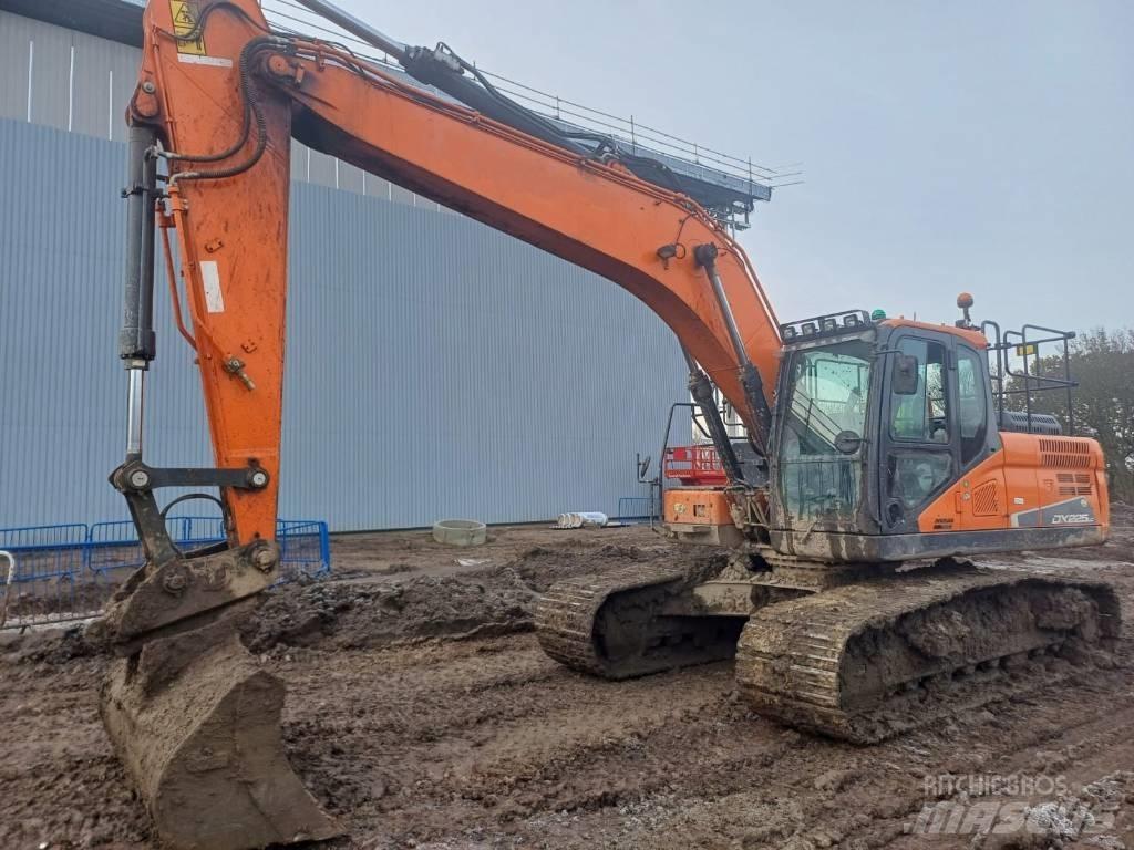 Doosan DX 225 LC-5 Vikšriniai ekskavatoriai