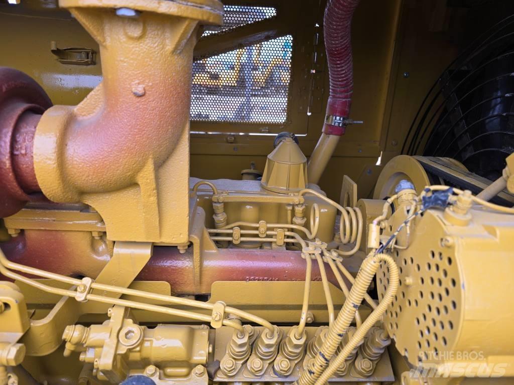 CAT D7G Vikšriniai buldozeriai