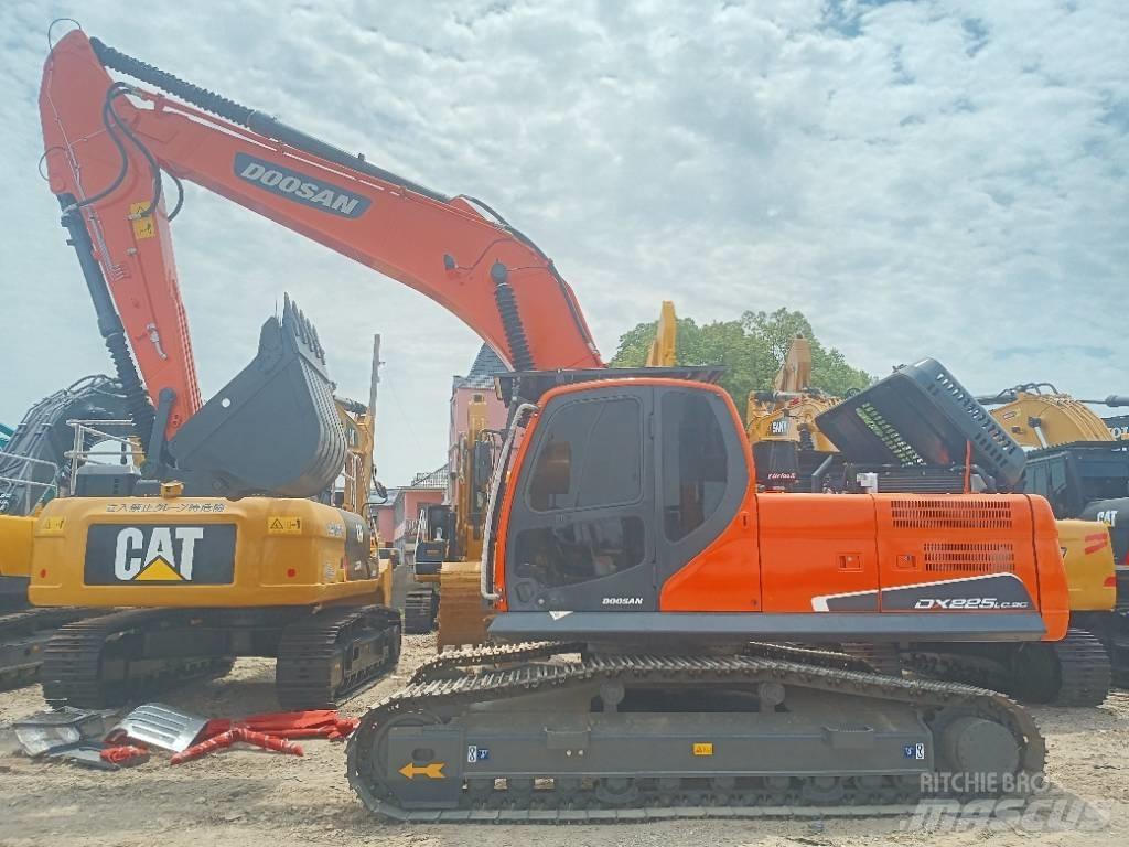 Doosan DX 225LC-9C Vikšriniai ekskavatoriai