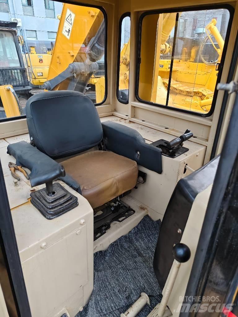 CAT D 5 M Vikšriniai buldozeriai