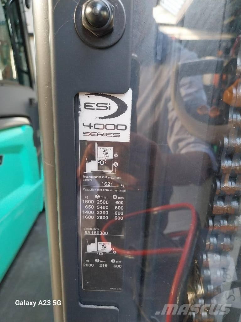 Crown ESi40001.6TT Rankiniai vėžimėliai