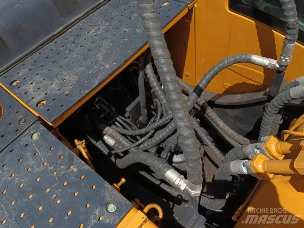 CAT 307 Vikšriniai ekskavatoriai