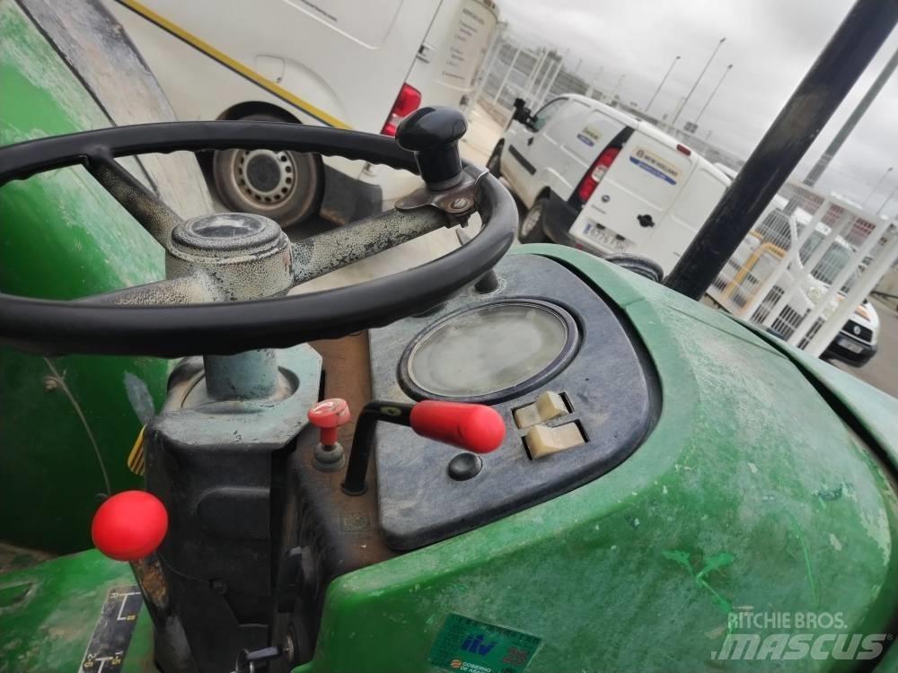 John Deere 2450 Traktoriai