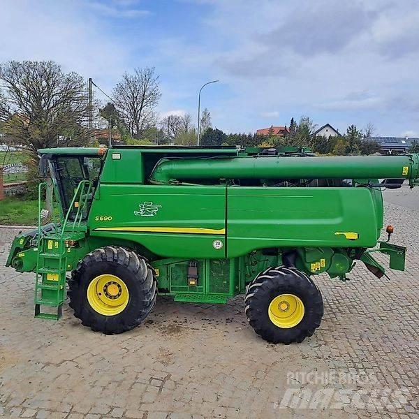 John Deere S 690 Derliaus nuėmimo kombainai