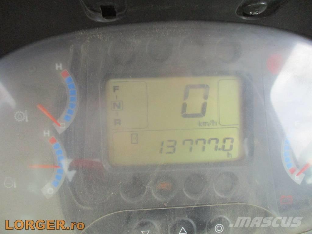 Hitachi ZW 250 Naudoti ratiniai krautuvai
