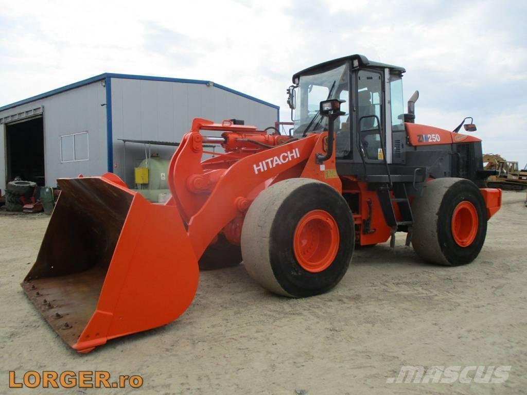 Hitachi ZW 250 Naudoti ratiniai krautuvai