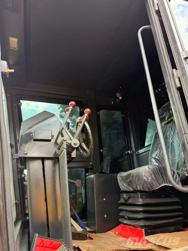 CAT 140 G Greideriai