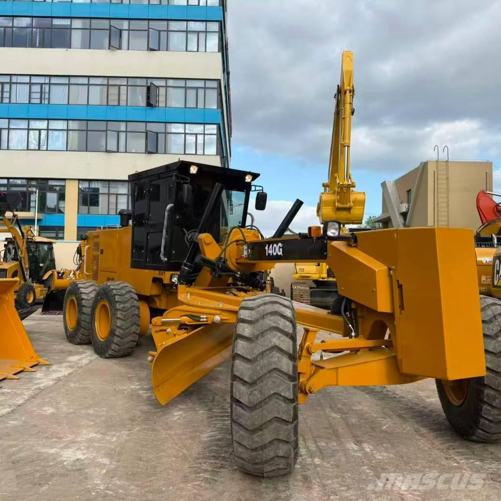 CAT 140 G Greideriai
