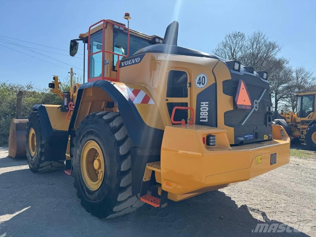Volvo L 180 H Naudoti ratiniai krautuvai
