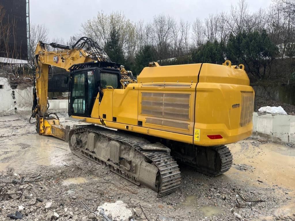 CAT 352 Griovimo ekskavatoriai