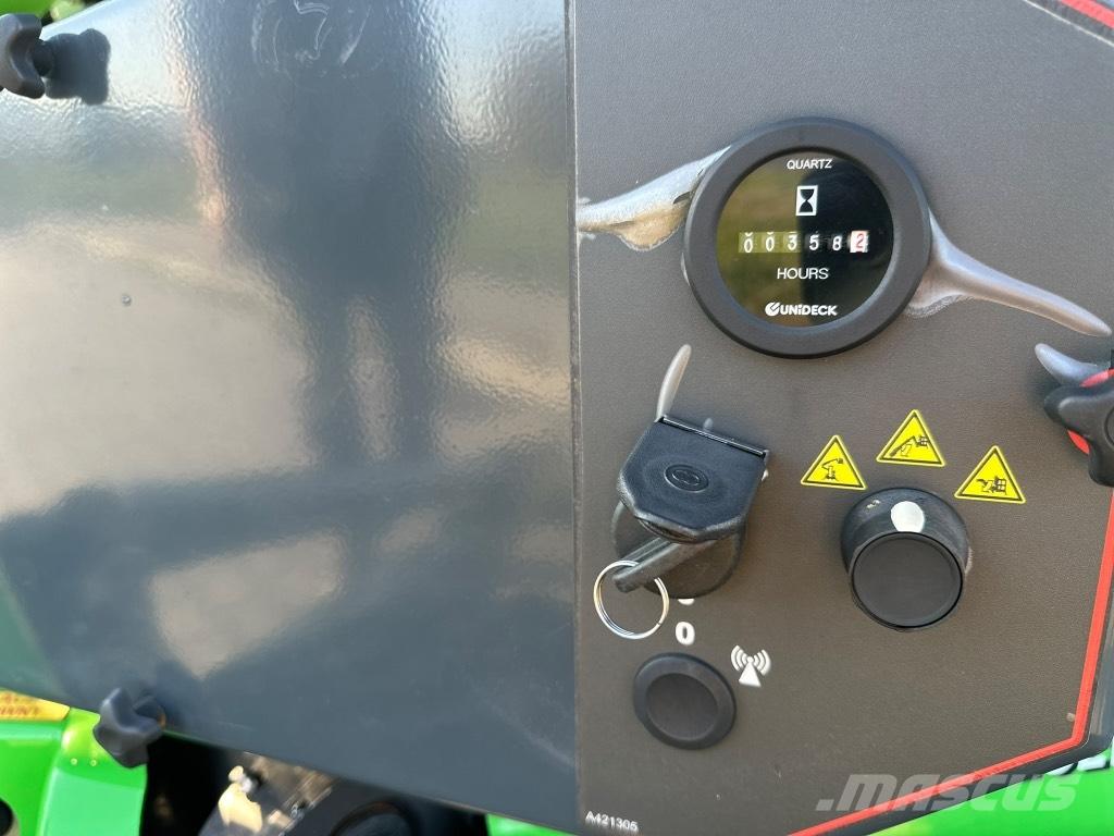 Leguan 165 Ant vilkikų montuojamos kėlimo platformos