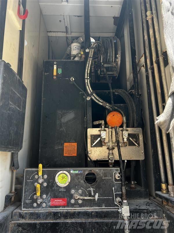 Kenworth T880 Kombinuotos paskirties / vakuuminiai sunkvežimiai
