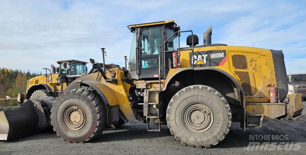 CAT 980 M Naudoti ratiniai krautuvai