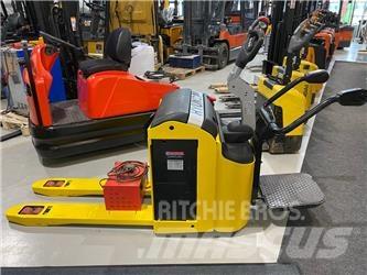 Hyundai 22EP9-7N Žemų aukščių keltuvai su platforma