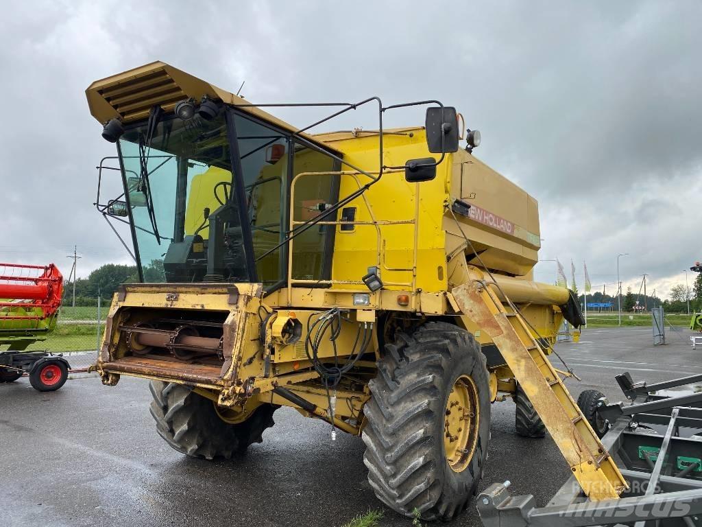 New Holland TF 46 Derliaus nuėmimo kombainai