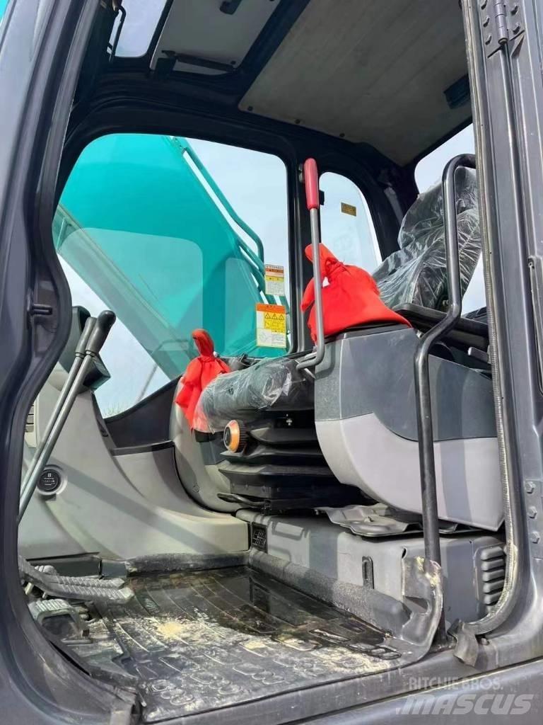 Kobelco SK210 Vikšriniai ekskavatoriai
