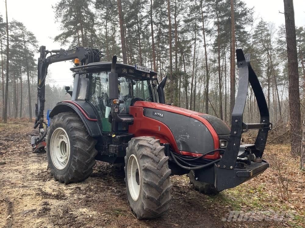 Valtra T 191 Miško technika (Harvesteriai)