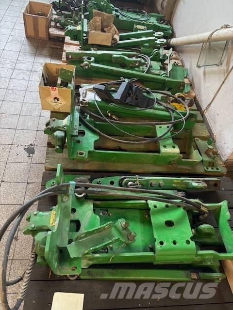 John Deere Hitch Kiti naudoti traktorių priedai