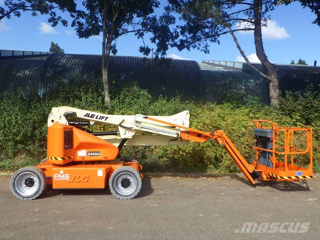 JLG E450AJ Alkūniniai keltuvai