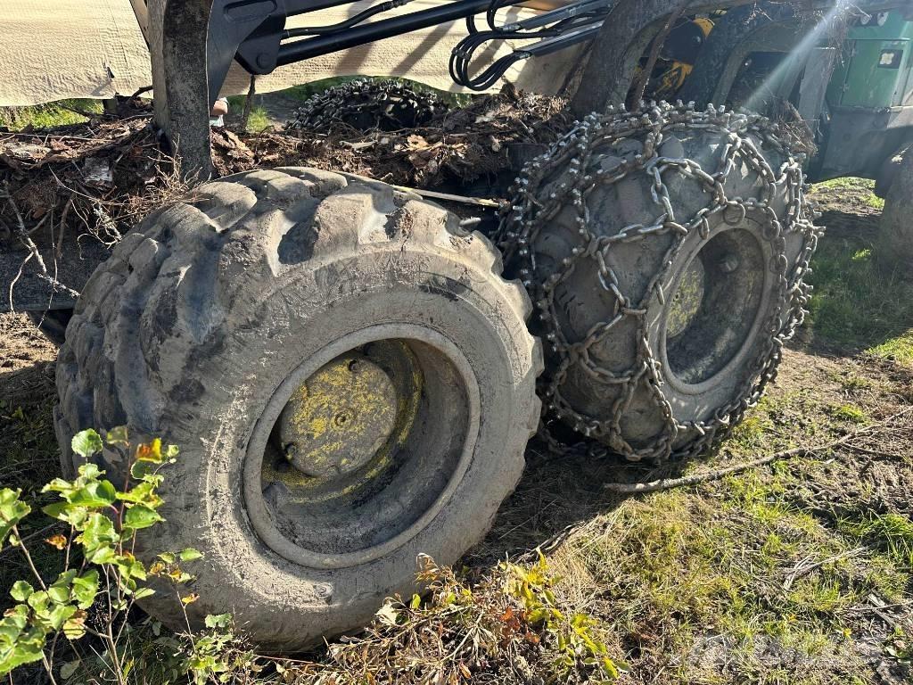 John Deere 1210 E Naudoti miškovežiai (Forvarderiai)