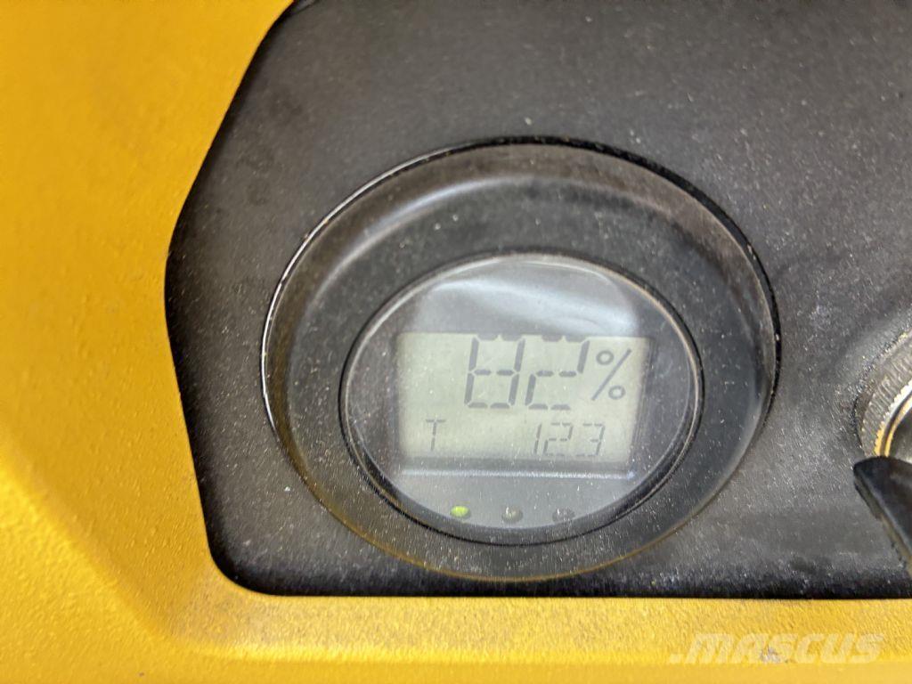 Hyster P 1.8AC Mažų aukščių keltuvai