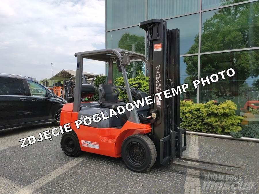 Toyota 42-7FGF20 LPG (dujiniai) krautuvai