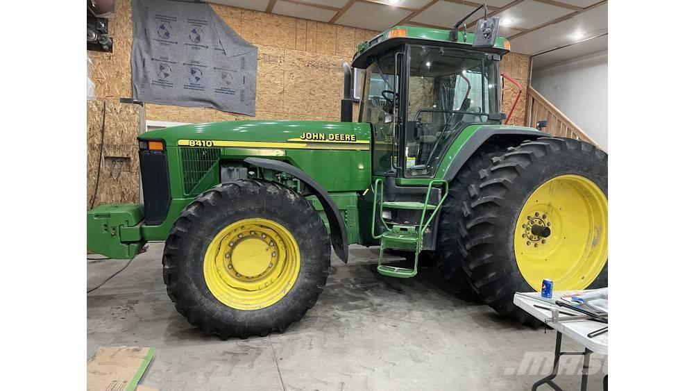 John Deere 8410 Traktoriai