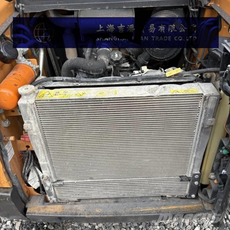 CASE SR 200 Krautuvai su šoniniu pasukimu