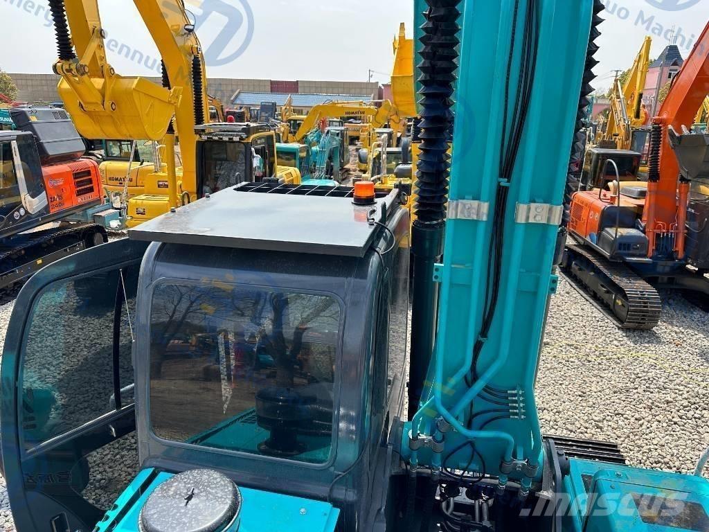 Kobelco SK 200 Vikšriniai ekskavatoriai