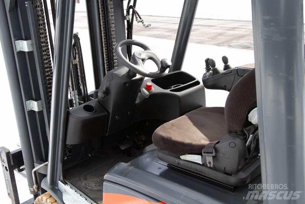 Linde E16C-02 Elektriniai šakiniai krautuvai