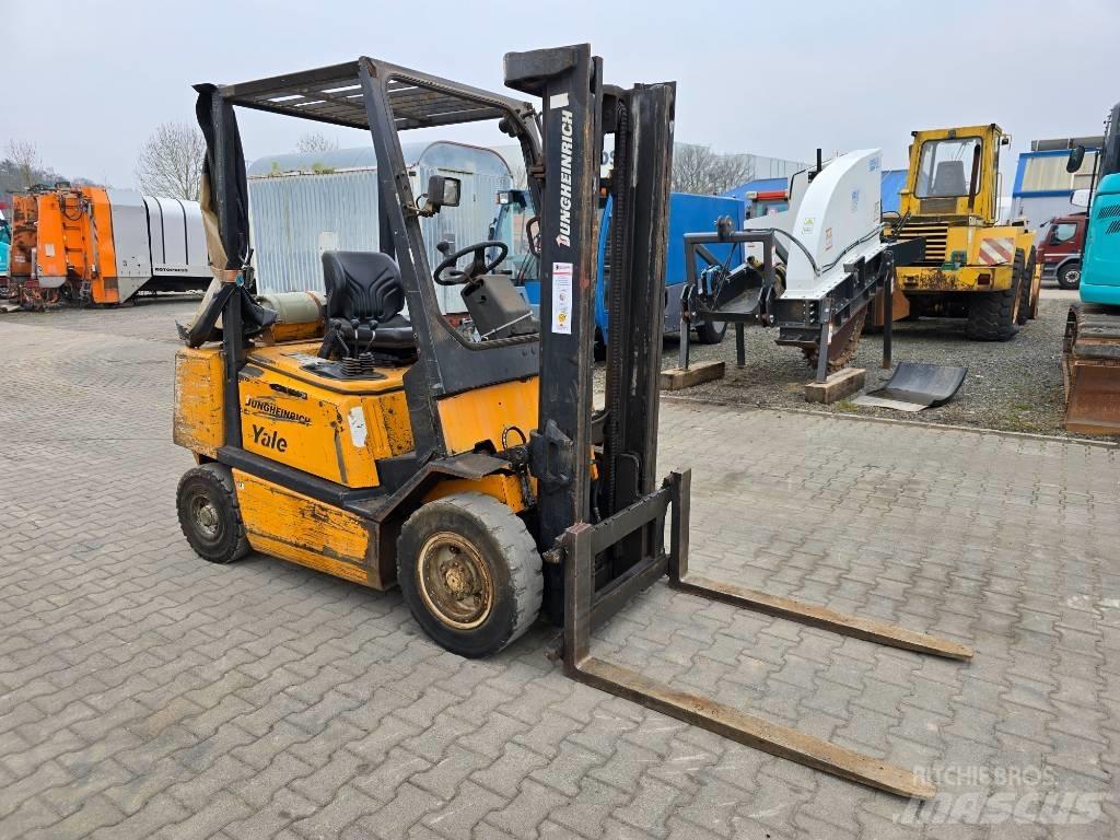 Jungheinrich TFG 25 LPG (dujiniai) krautuvai