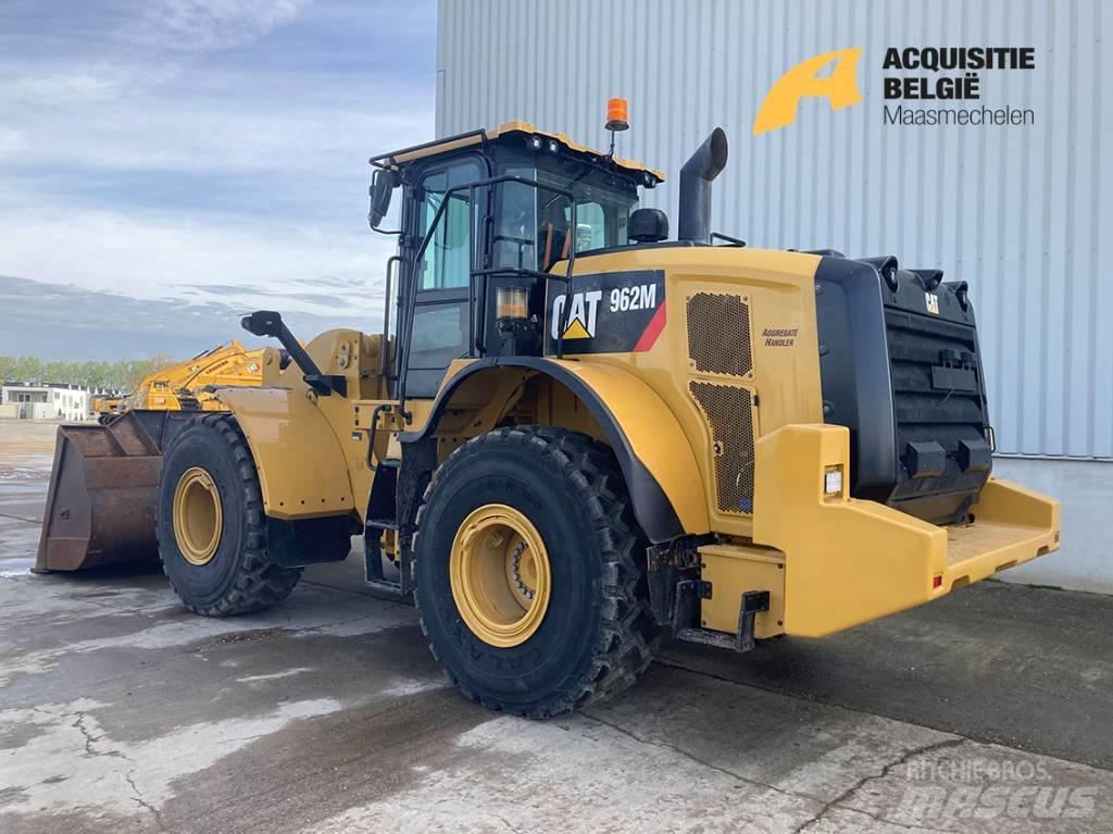 CAT 962 M Naudoti ratiniai krautuvai
