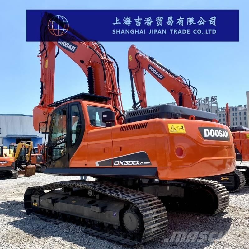 Doosan DX 300 Vikšriniai ekskavatoriai