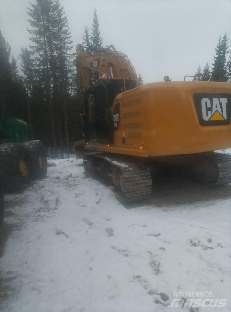 CAT 320 Vikšriniai ekskavatoriai