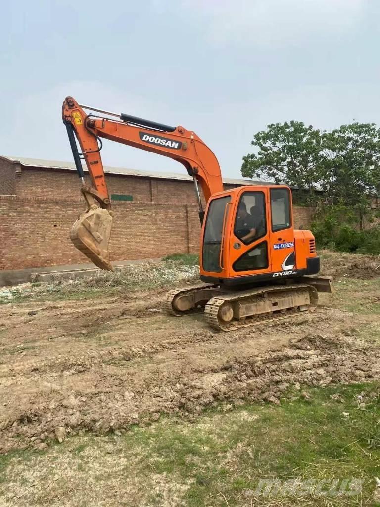 Doosan DX 80 Vidutinės galios ekskavatoriai 7-12 t
