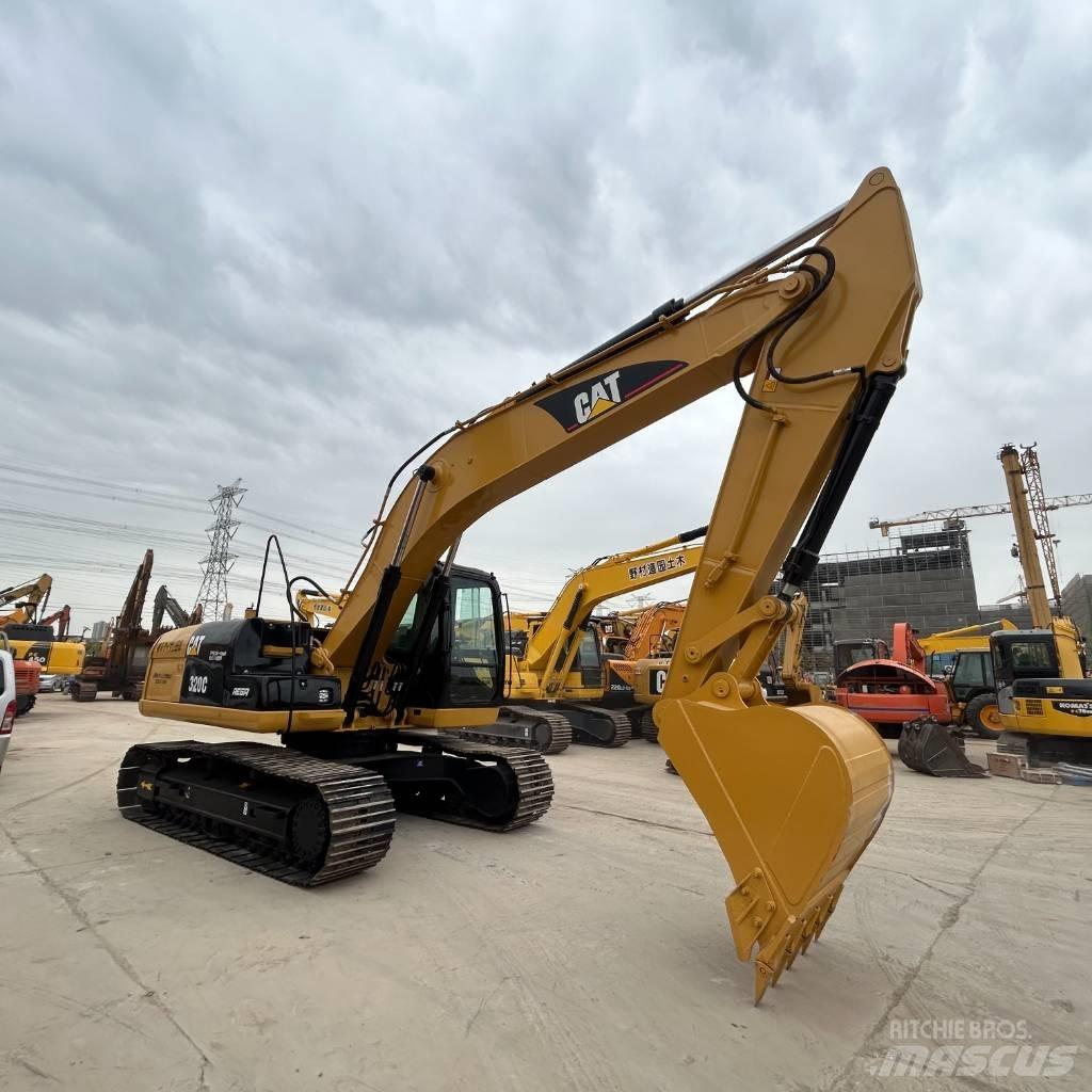 CAT 320 C Vikšriniai ekskavatoriai