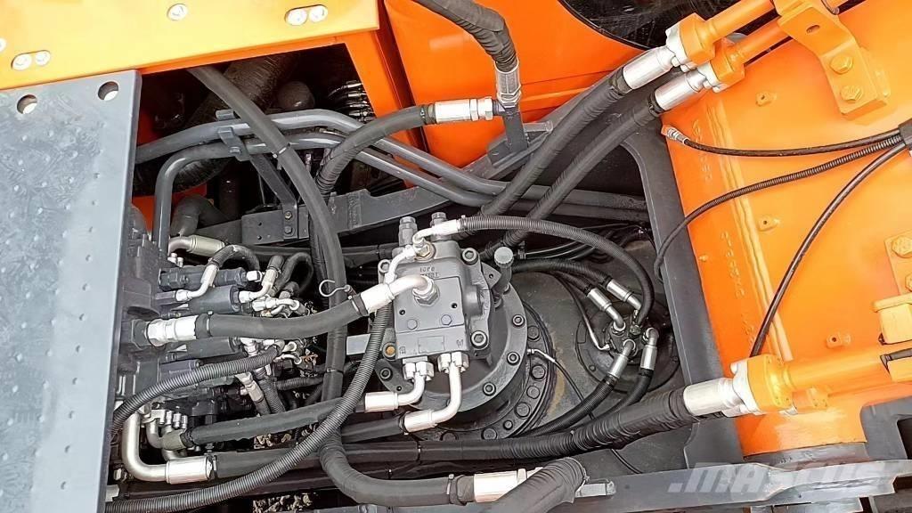 Doosan DX 225 LC Vikšriniai ekskavatoriai