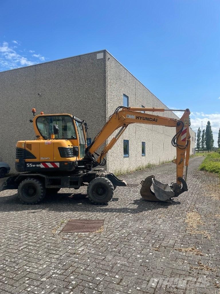 Hyundai 55w9a Ratiniai ekskavatoriai