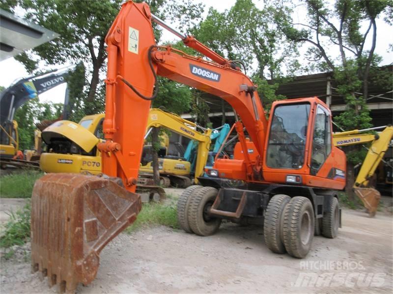 Doosan DH150W-7 Ratiniai ekskavatoriai
