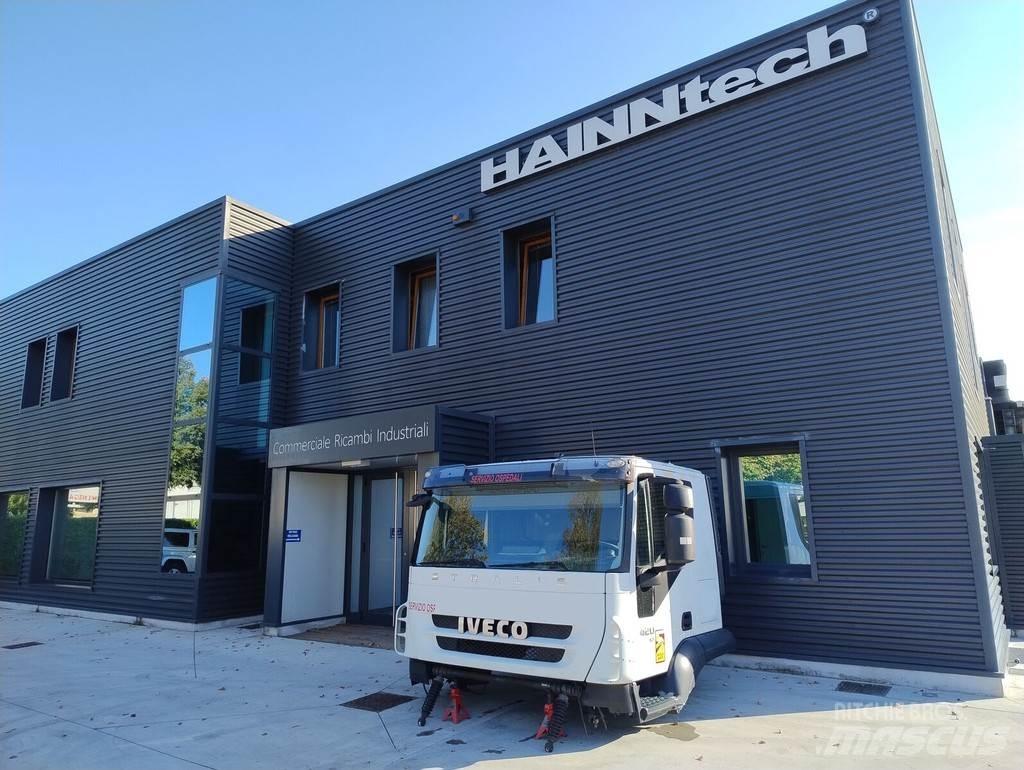 Iveco STRALIS AT Kabinos ir salonai